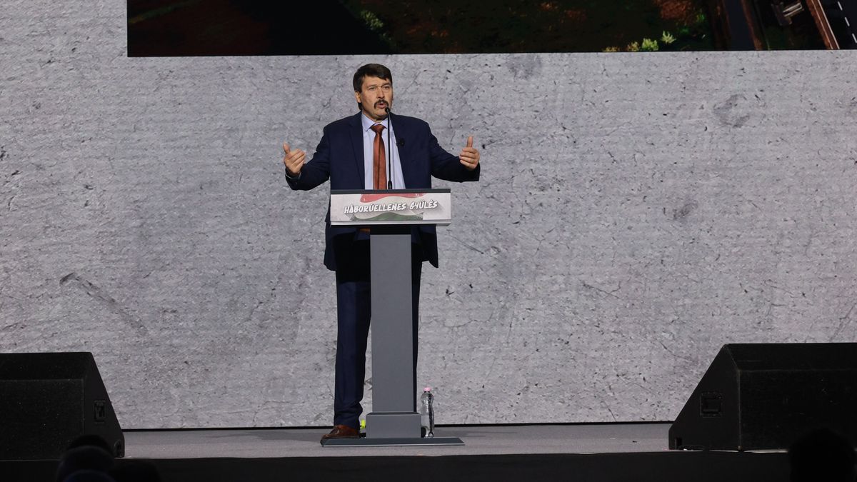 Háborúellenes Gyűlés Szegeden – Orbán Viktor  
 12.20 Szeged 