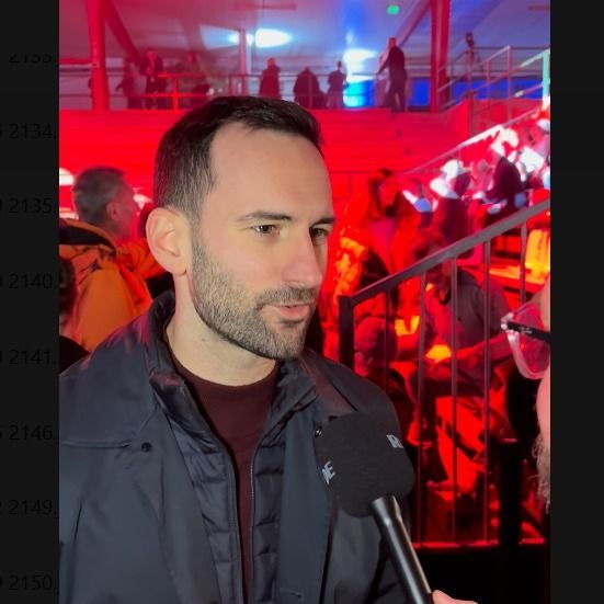 Palóc André, Nemzetgazdasági Minisztérium szóvivője a mohácsi Háborúellenes Gyűlésen nyilatkozik a Metropolnak