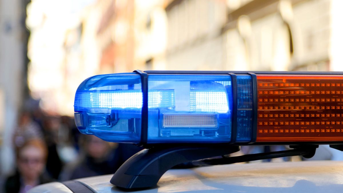 Frontális baleset: A mentők rohantak, hogy segítsenek