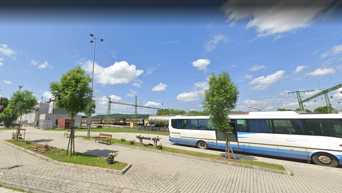 A vonatgázolást szörnyű baleset okozta: a férfi a peronon epilepsziás rohamot kapott