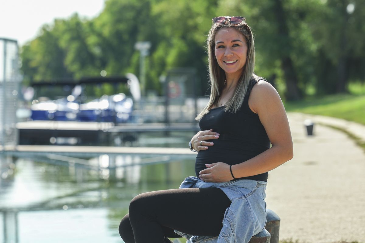 Megszülettek Győri-Lukács Viktória és Győri Mátyás ikerlányai