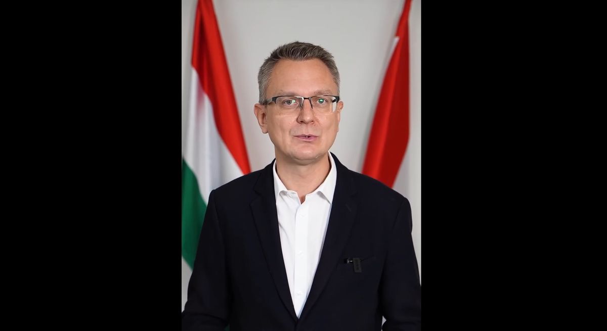 Rétvári  Bence bejelentést tett a tanár béremelésről 