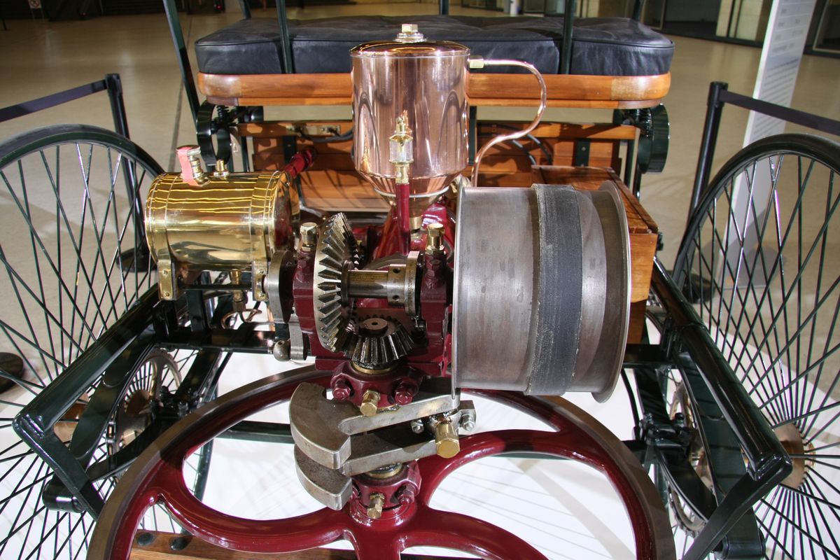 Erstes Mercedes-Benz Automobil