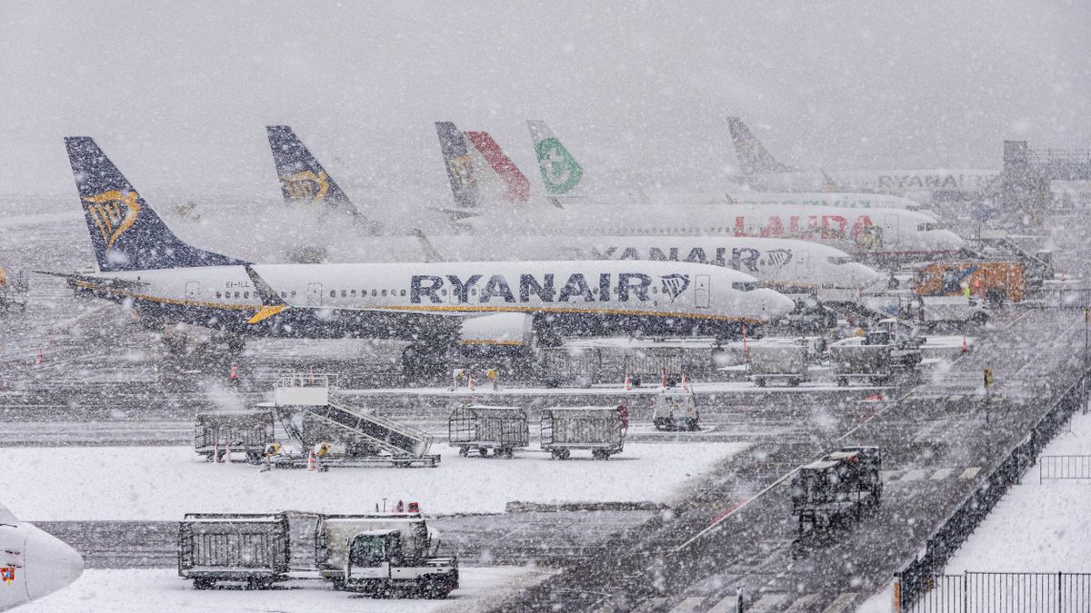 Blizzard In Eindhoven Airport
