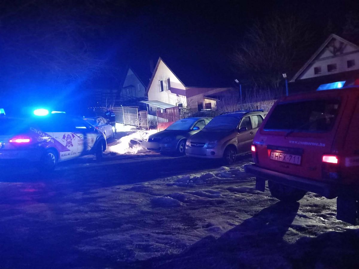 A csömöri házon kívül semmi nem látszott, de az épület egyik szobája teljesen kiégett.