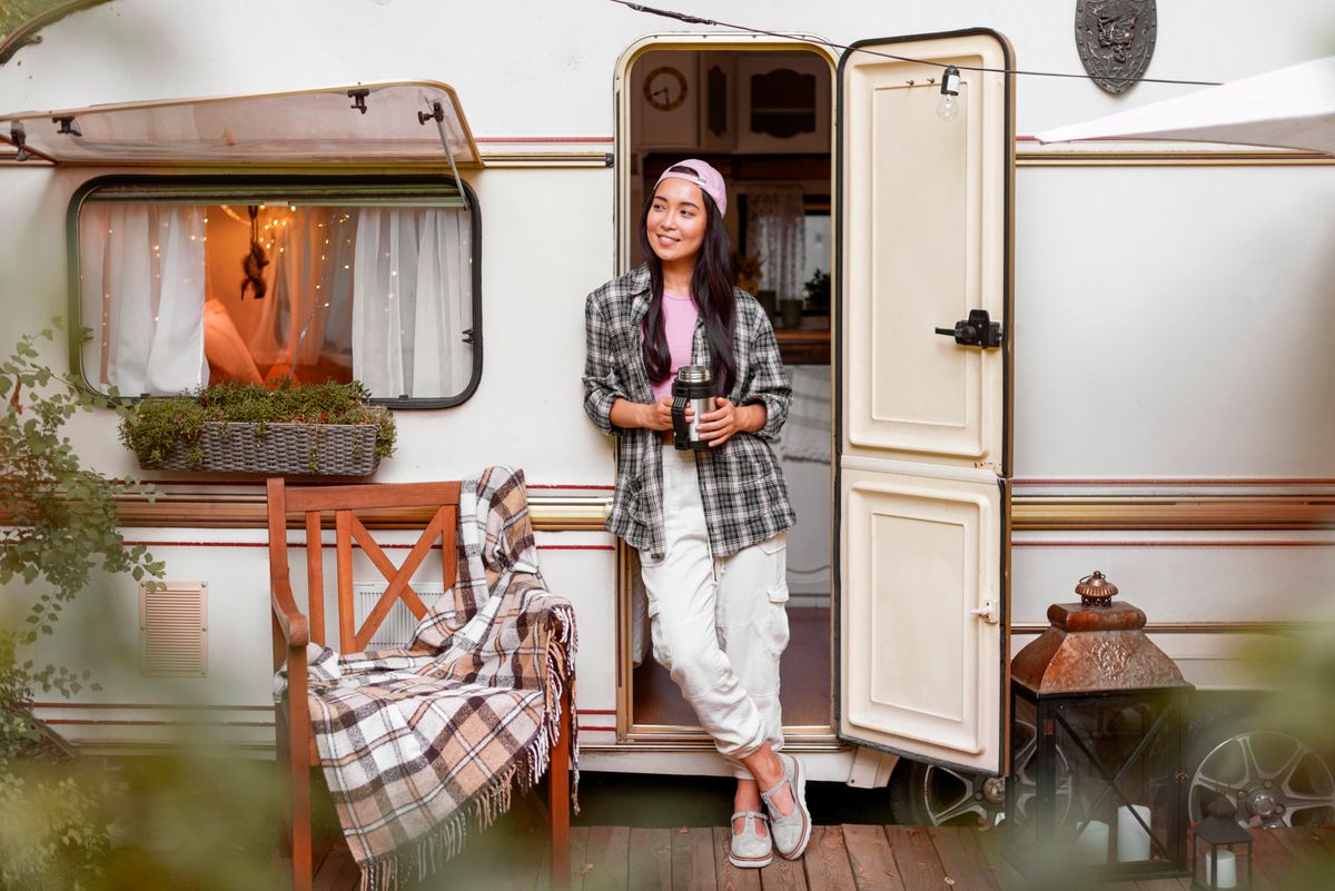 Gemma úgy döntött egy lakókocsiban folytatja az életét.