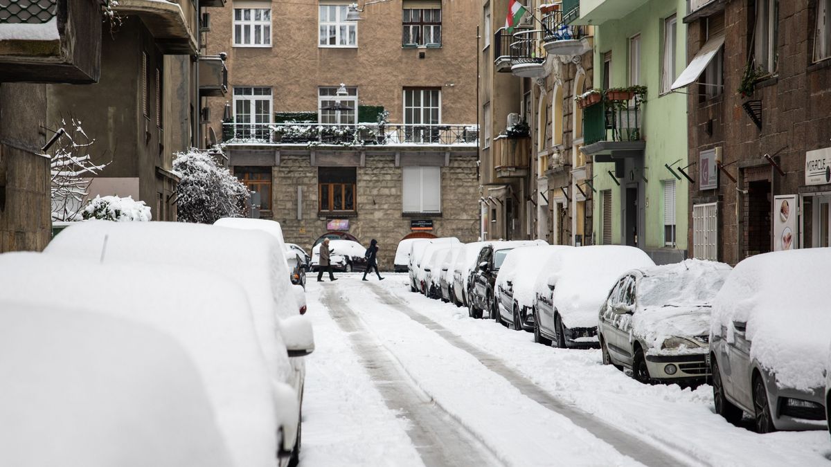 2026.01.07 Budapest / Havazás / Hó időjárás