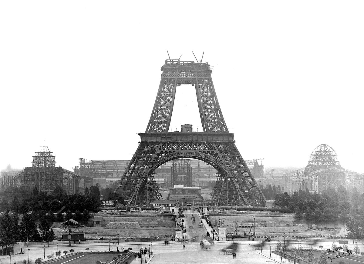 Construction of the Eiffel Tower. Paris, July, 188