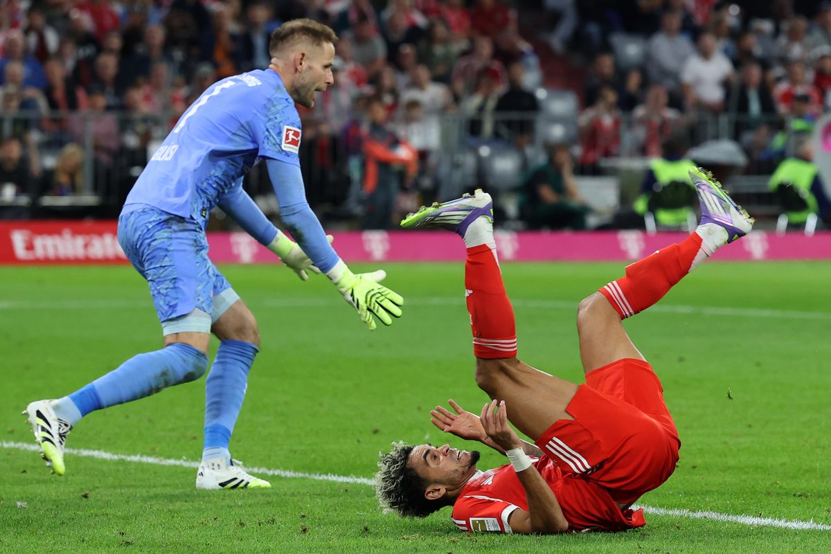 Gulácsi Péterék borítanák a papírformát Luis Díazék (jobbra), a veretlen Bayern München elleni rangadón