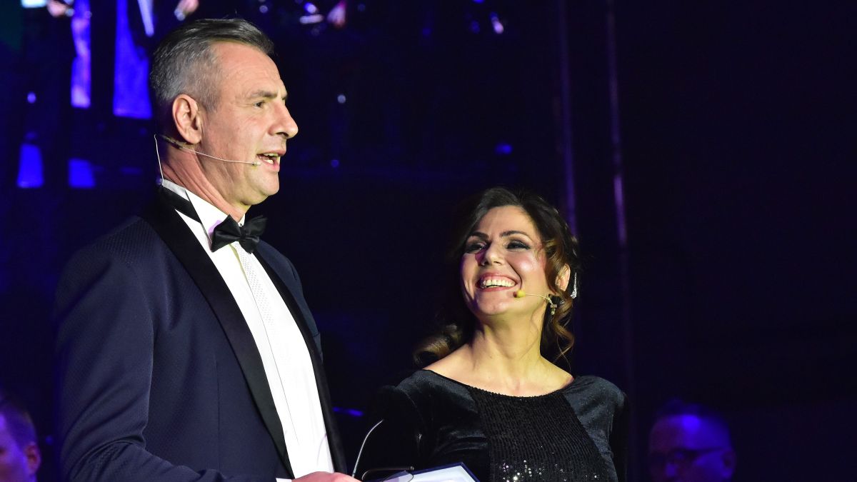 Pindroch Csaba és Verebes Linda a színpadon is jól mutatnak együtt. 