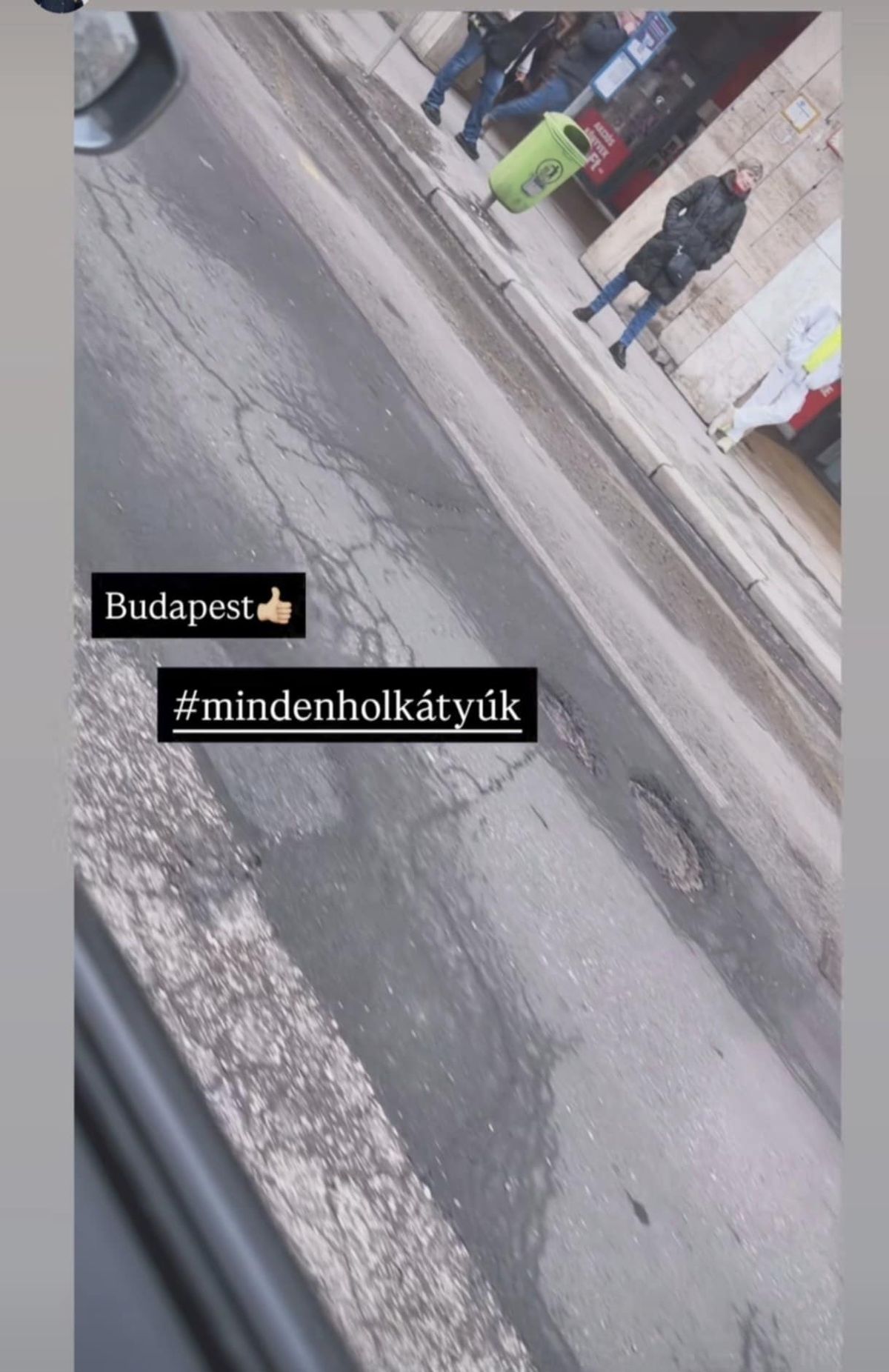 Weisz Fanni beszámolt a kátyúhelyzetről.