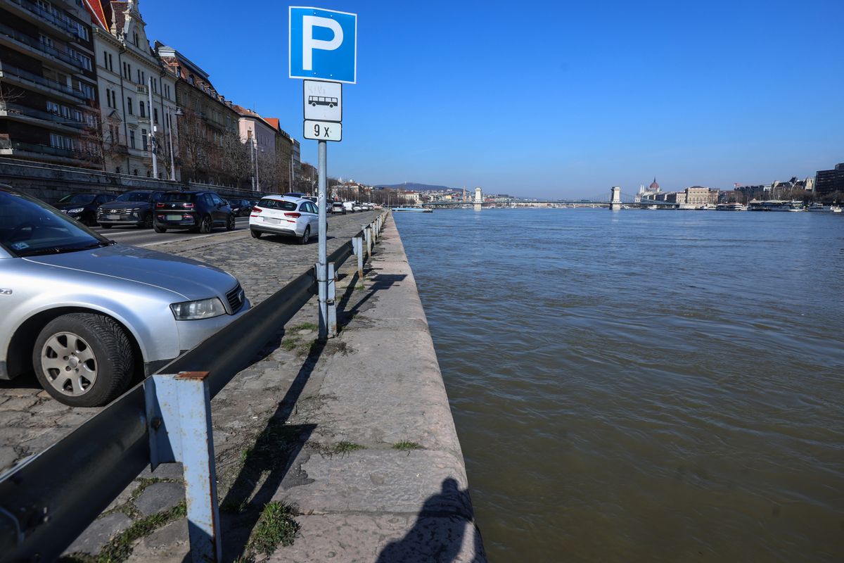 206.02.27_Jön az árvíz a Dunán