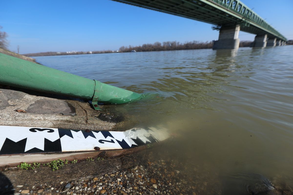 áradás 206.02.27_Jön az árvíz a Dunán