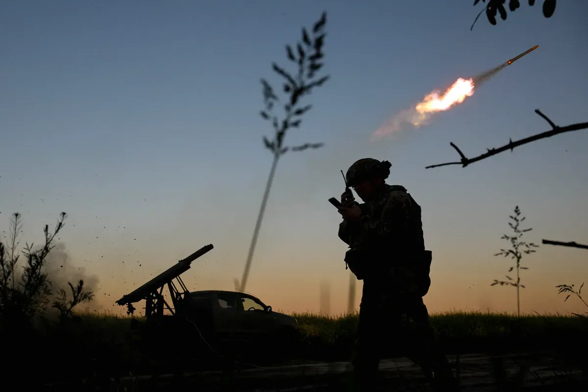 Ruszin-Szendi Romulusz szerint nem szabad háborúval riogatni, mégis ezt teszi