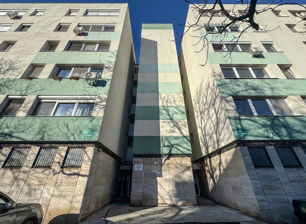 hólapáttal verték össze