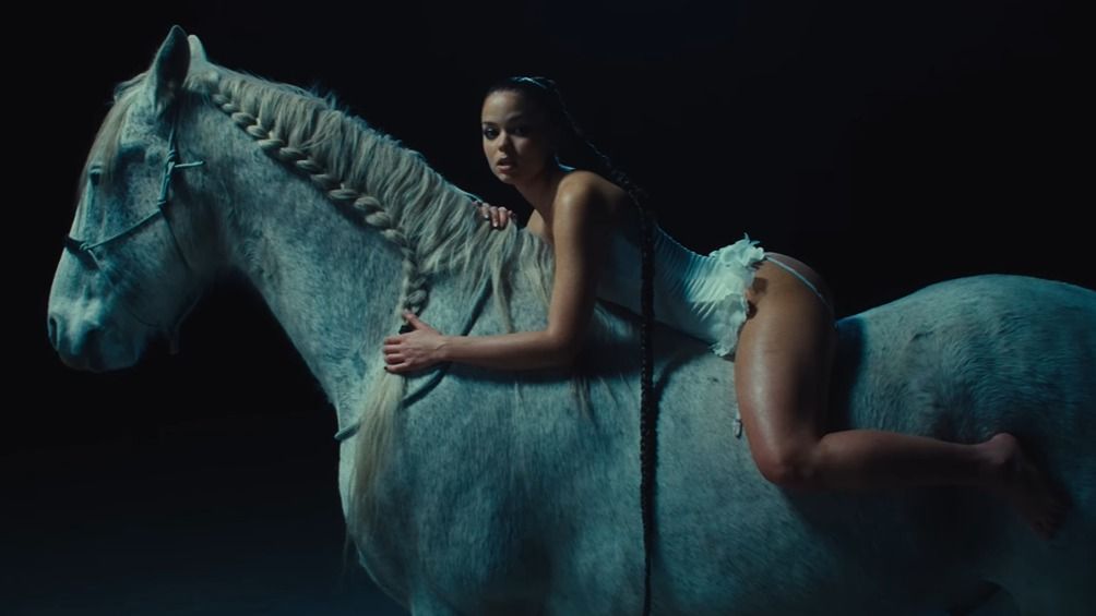 Nagy Bogi új dala óriási siker lett