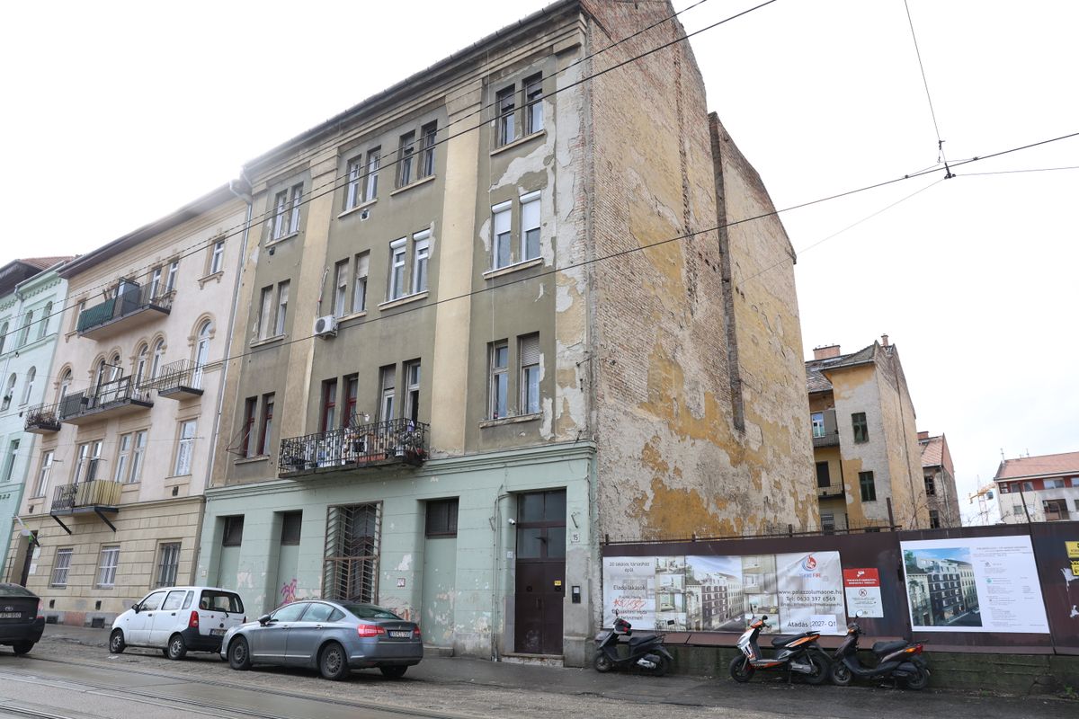 A 8. kerületi Dobozi utca 15. sötétségbe borult