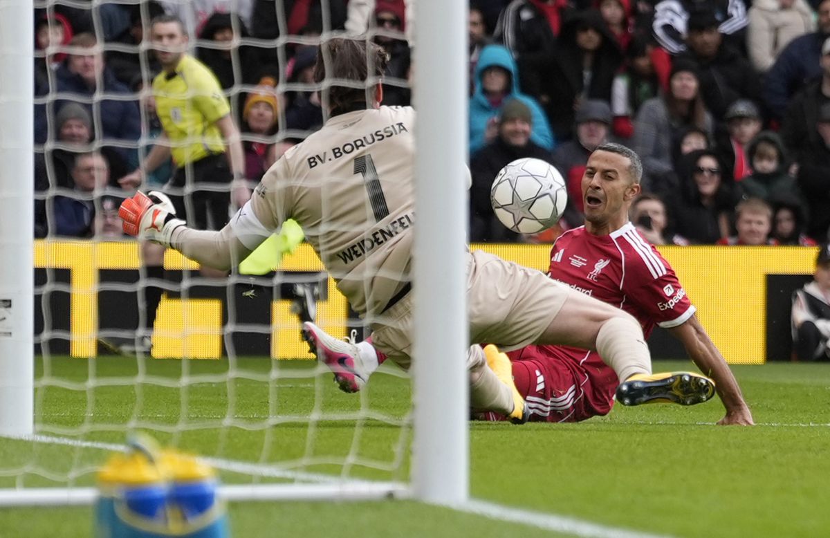 Liverpool-Borussia Dortmund jótékonysági mérkőzés: Thiago Alcantara