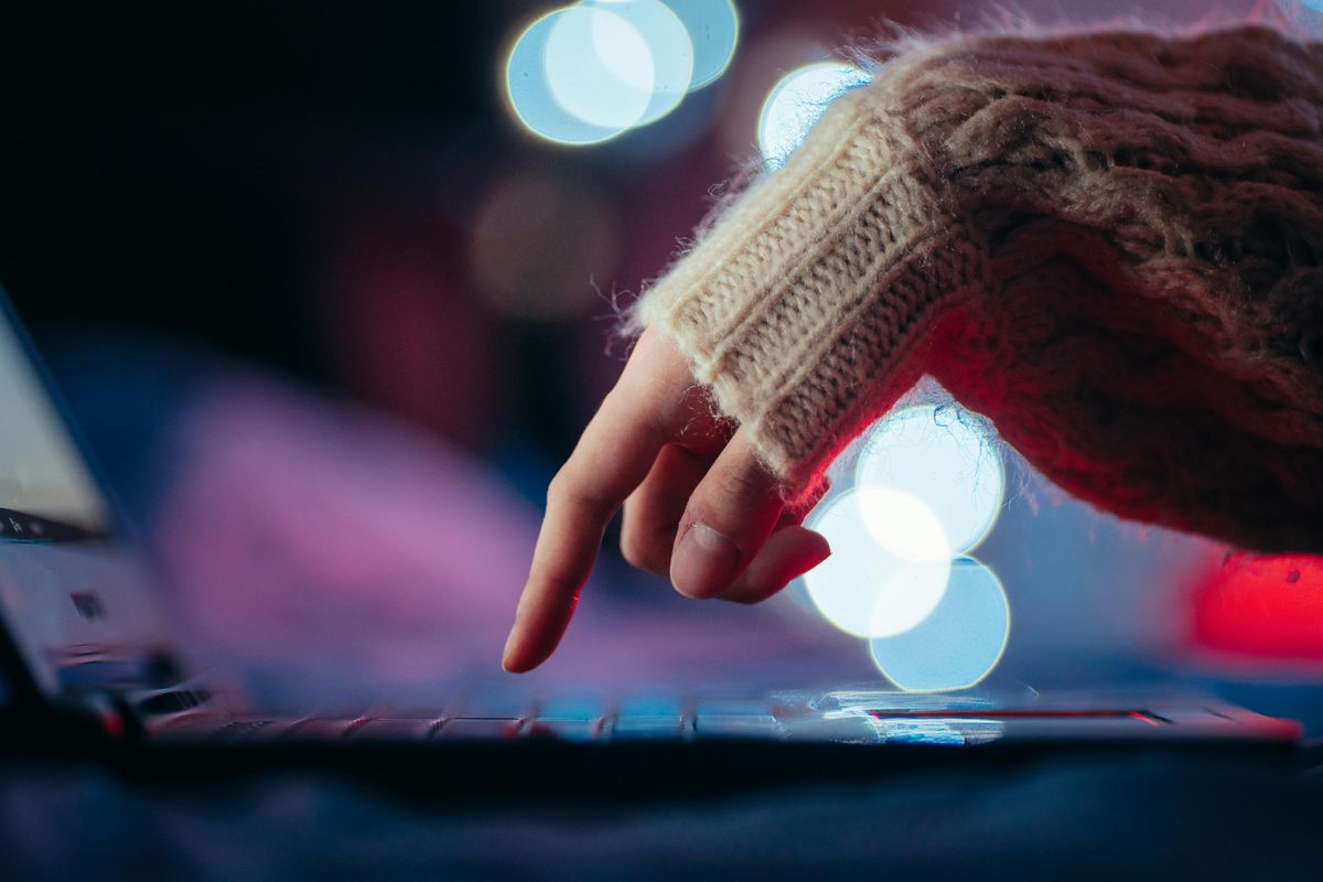 Interneten rendelt bérgyilkost az anya