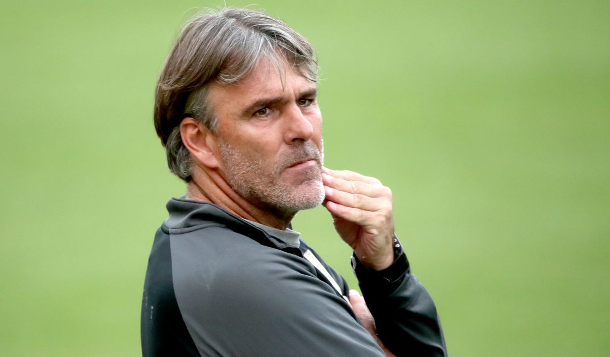 Lipcsei Péter anno 1998-ban segítette a Győrből a Portóhoz igazolt Fehér Miklós beilleszekdését