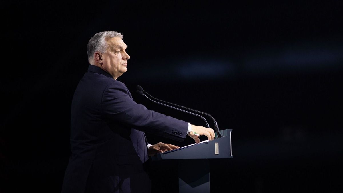 Orbán Viktor
2026_01_10
Budapest
fidesz kongresszus szelfi vége