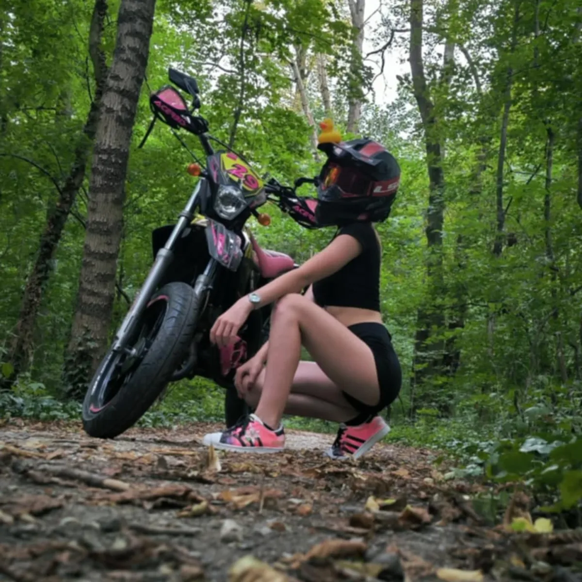 Emília hobbija a motorozás, amit szintén mellőznie kellett a műtétek miatt