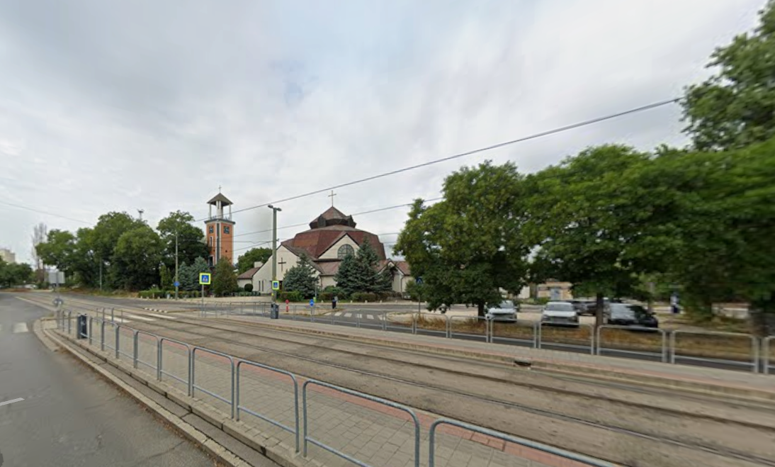 fantom, Újbudán, megütötte, leköpte