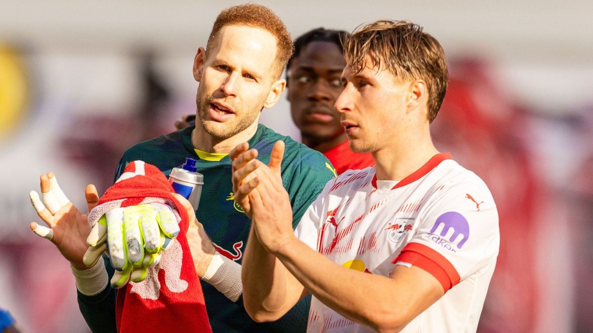 Orbán Willi (jobbra) maga dönti el, vállalja-e a játékot Frankfurtban, de Gulácsi Péter marad a kispadon: továbbra sincs teljesen rendben