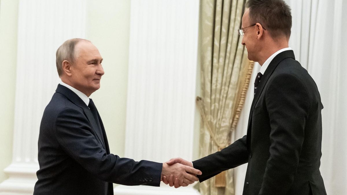 Szijjártó Péter Oroszországban találkozott Vlagyimir Putyinnal