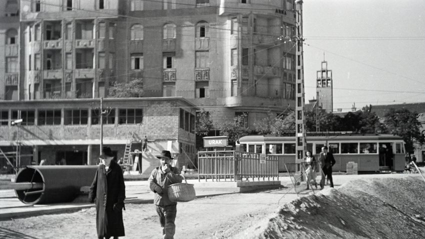 Kvíz kérdést ábrázoló kép.