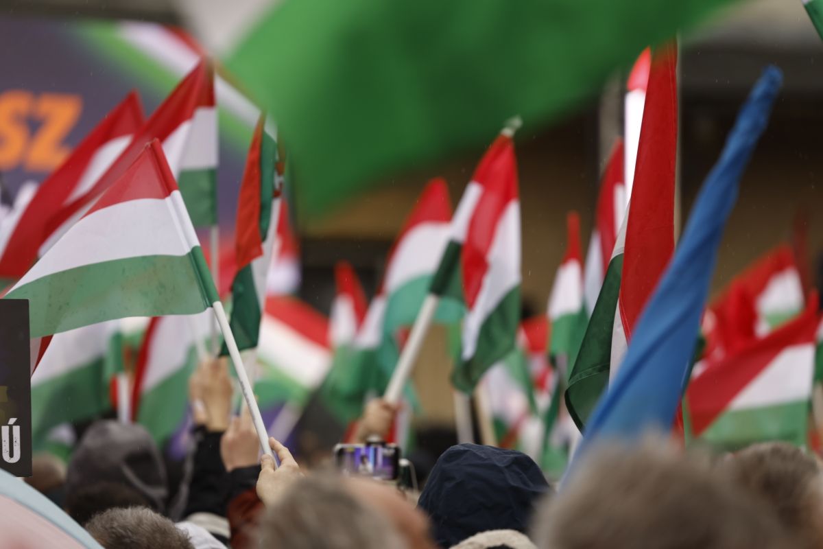 Orbán Viktor beszédére soha nem látott tömeg gyűlt össze.