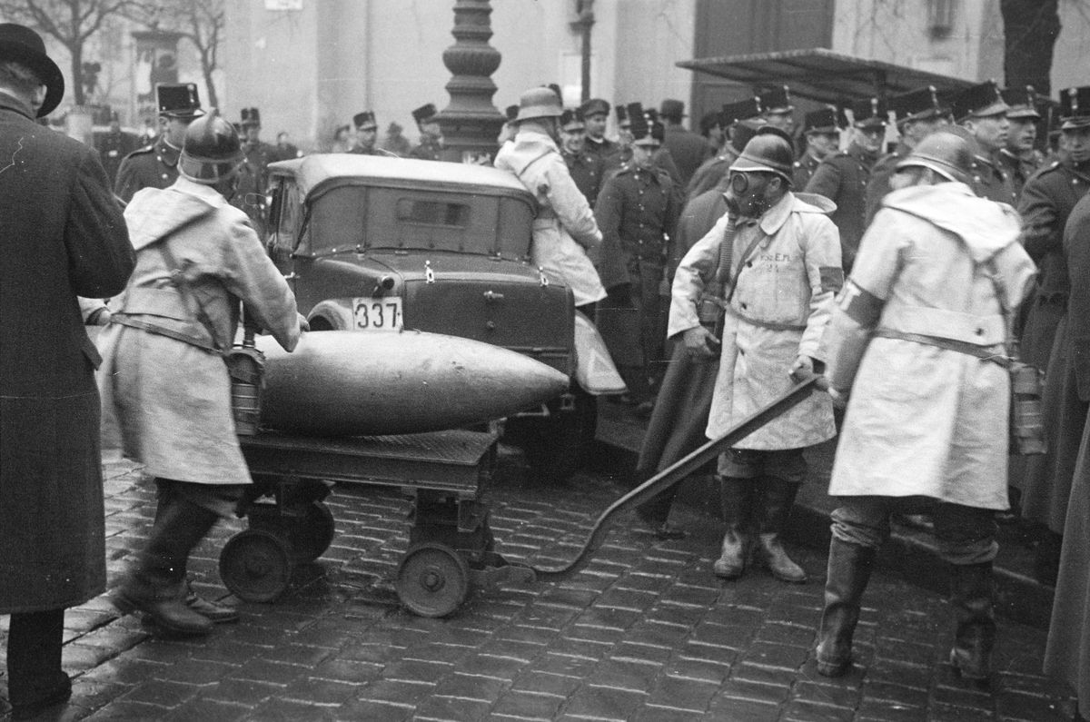 Nemcsak egy egyszerű ruha, hanem védelem is.