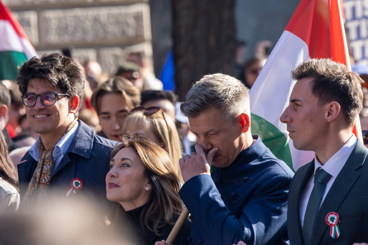 Honnan is van pénze a Tisza Pártnak?