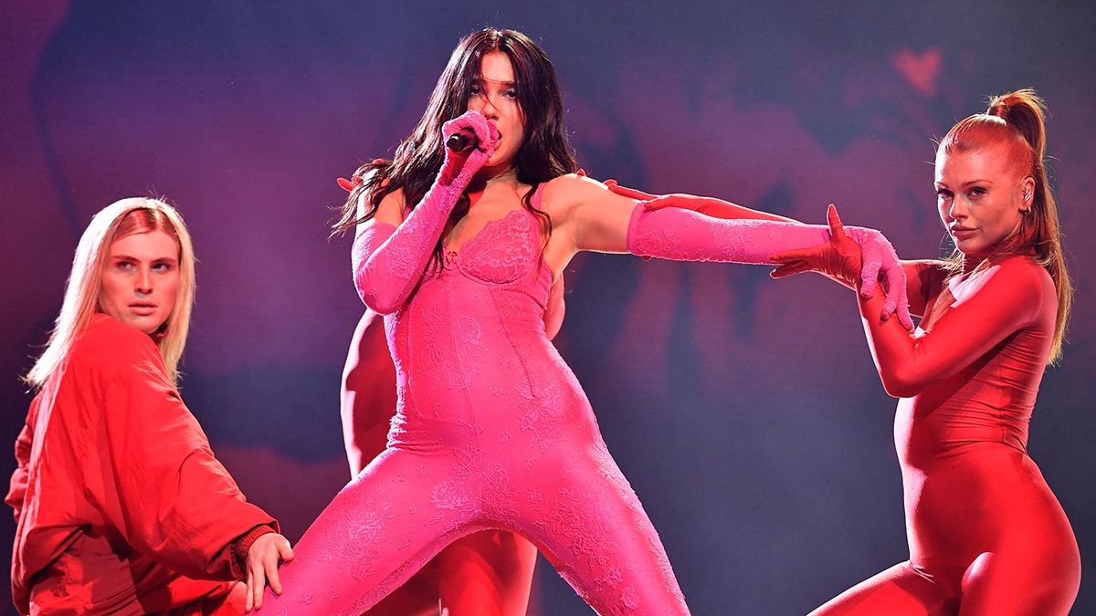 Dua Lipa megdobogtatja a pasik szívét