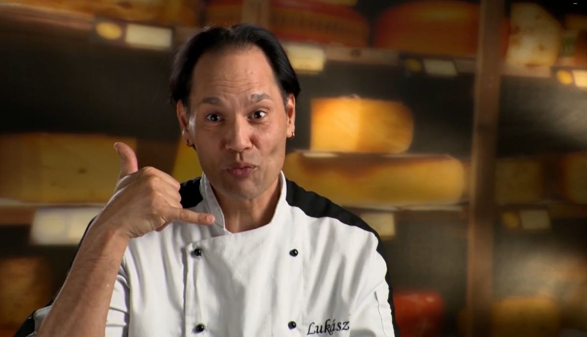 A Séfek Séfe sztárja, Lukasz arra buzdítja a csajokat, hogy keressék fel.