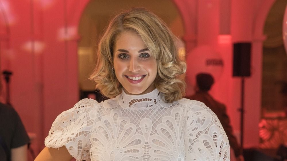 Nyári Dia 9 hónapos terhesen is tündököl.