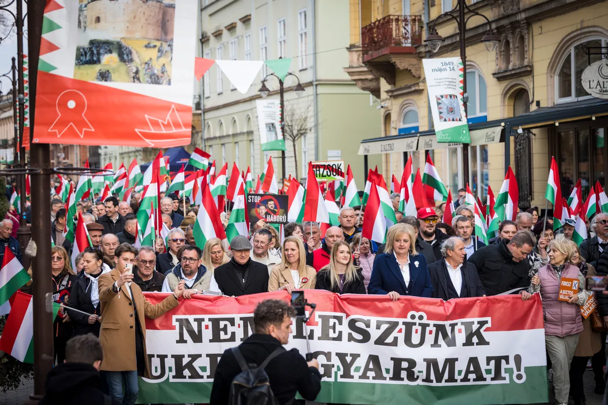 Orbán Viktor kaposvári Békemenetére hatalmas tömeg érkezett.