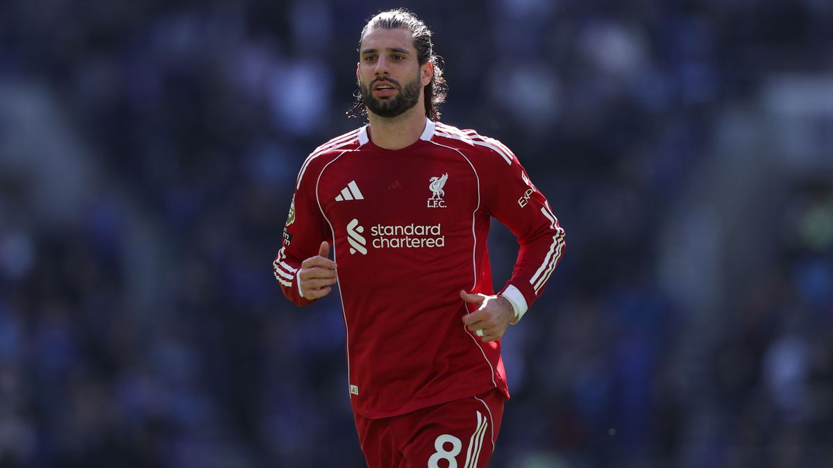 Szoboszlai Dominik szabadrúgásokat gyakorolt a Liverpool edzésén