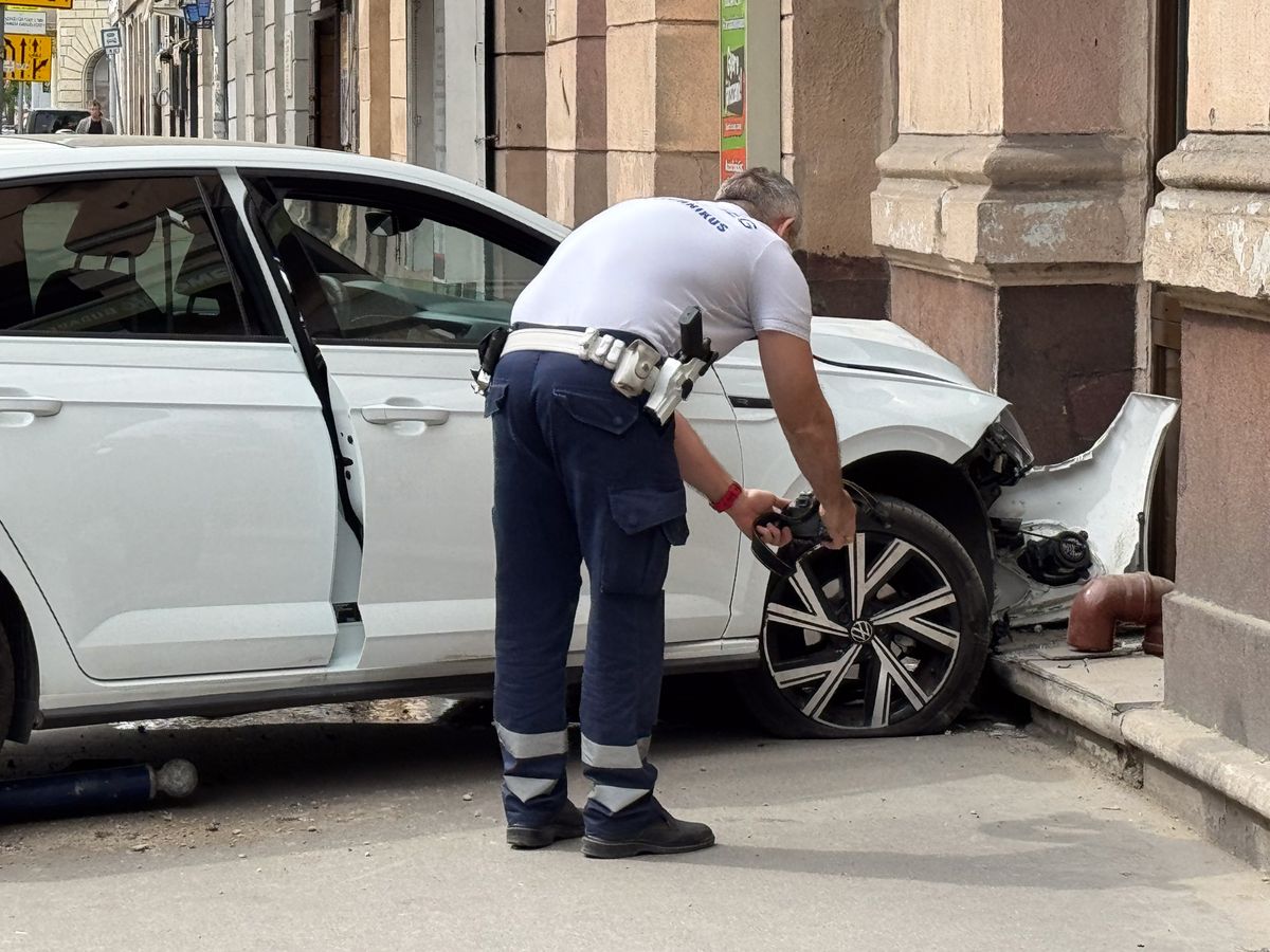 Üllői út, Corvin köz, baleset