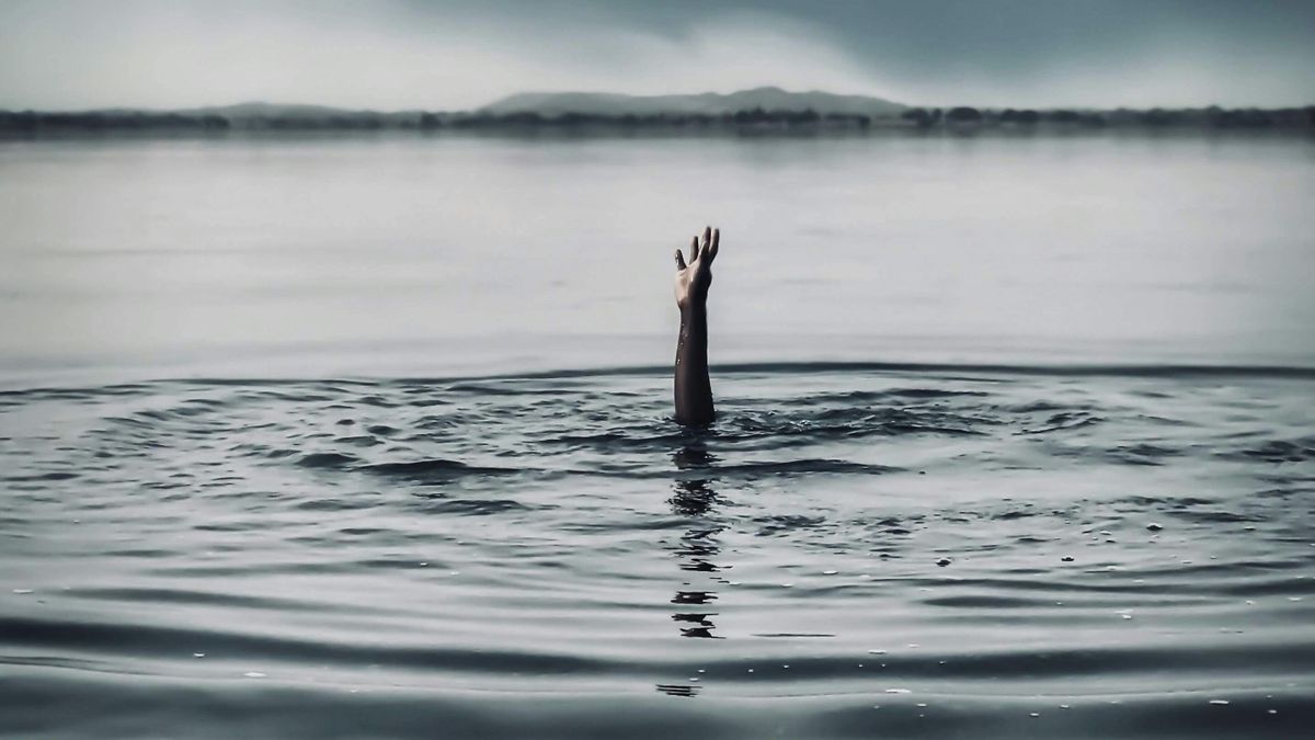 Mentőmellény nélkül ment a vízbe, megfulladt az 5 éves gyermek