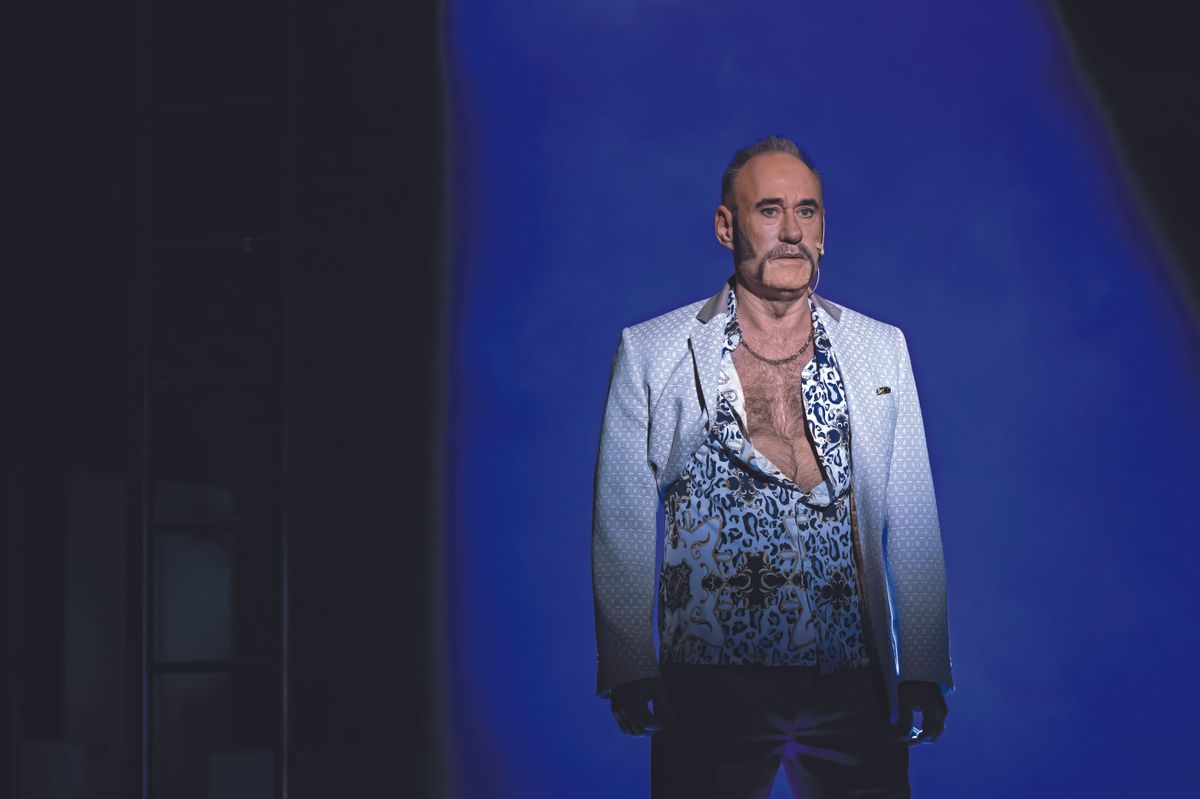 Hot feltöltés
Hot! Portré: Szomor György: Harminc év Operettszínházban