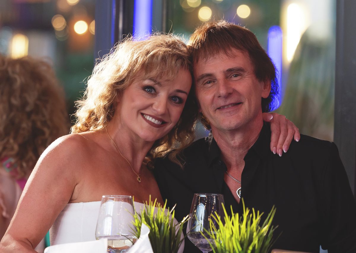 Szandi közel egy év után látja újra lányát.