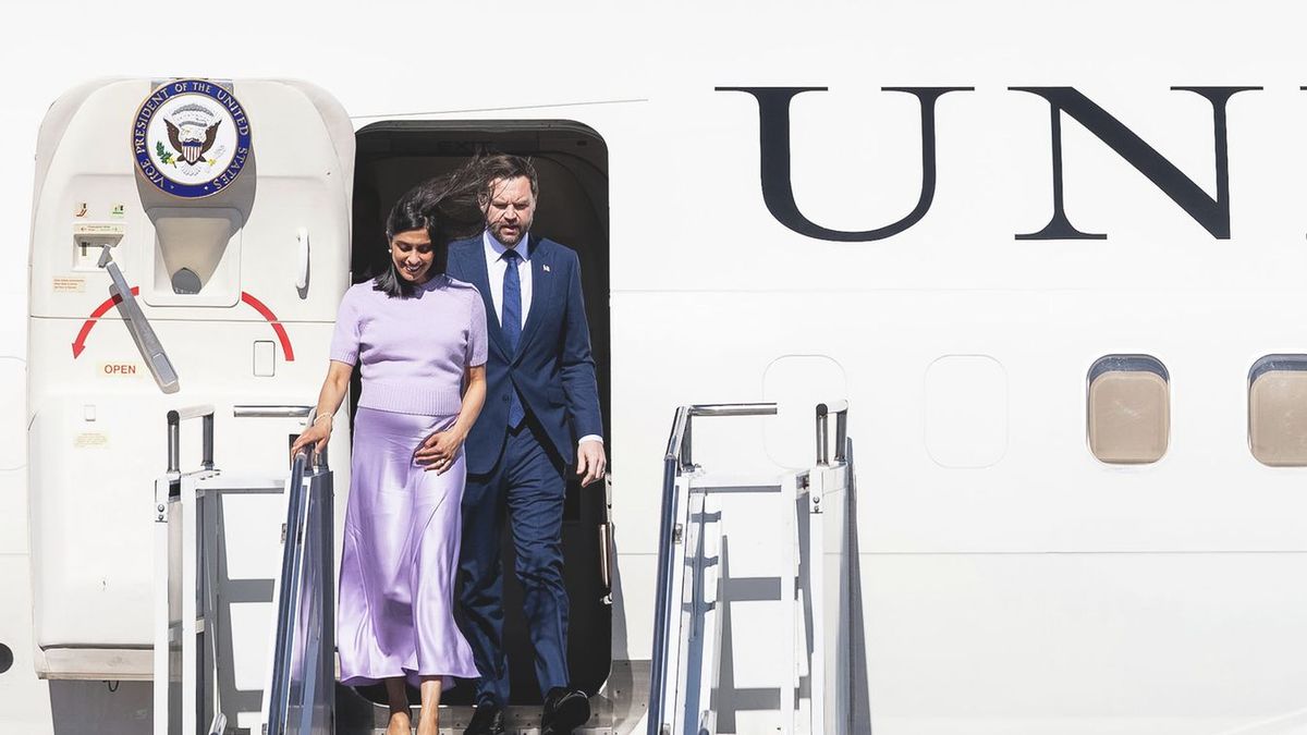 Felesége kíséretében érkezett meg hazánkba J. D. Vance amerikai alelnök