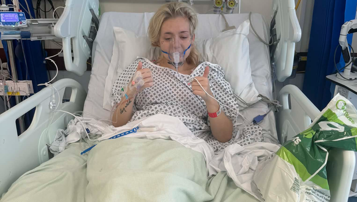 Tüdőrákos lett az e-cigi miatt a fiatal lány.