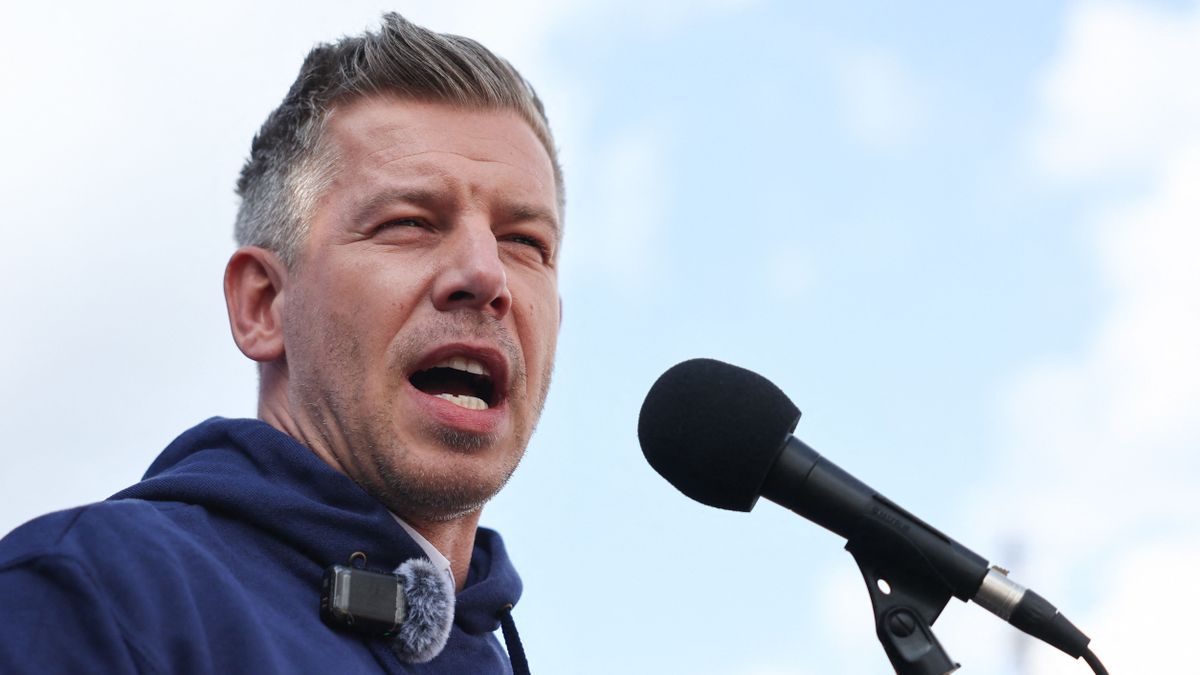 A Tisza-adó létezik, és be is vezetnék