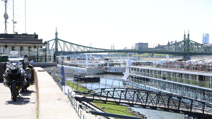 Kvíz kérdést ábrázoló kép.