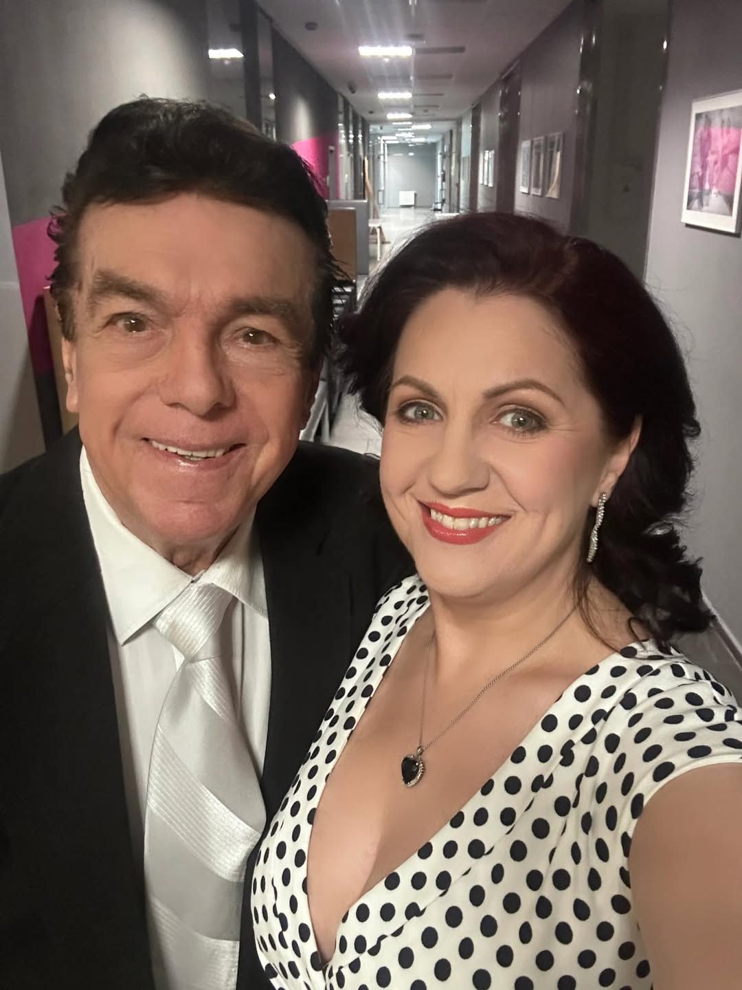 Leblanc Győző új partnerével, Szeredy Krisztinával Erdélyben turnézott.