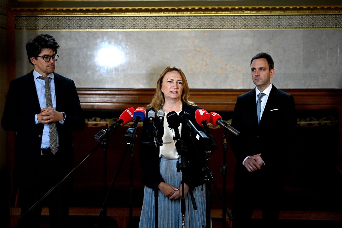 VELKEY György László; MELLÉTHEI-BARNA Márton; BUJDOSÓ Andrea