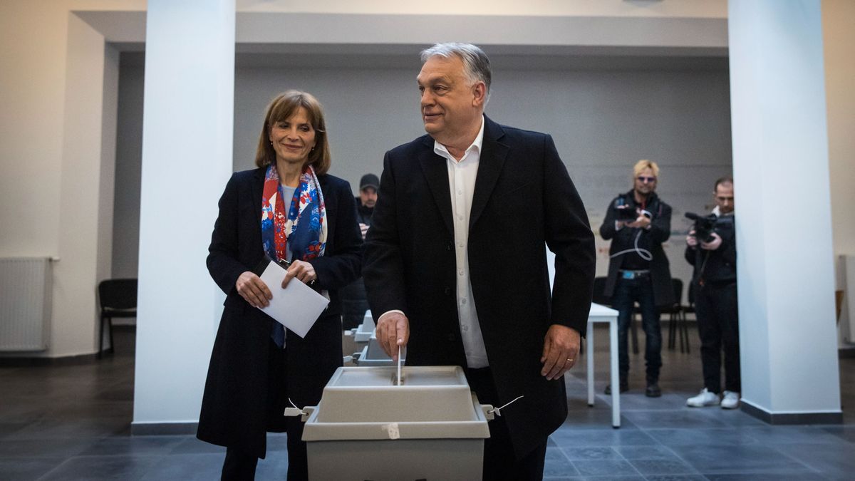 Választás 2026
Orbán Viktor és Lévai Anikó szavazat leadás