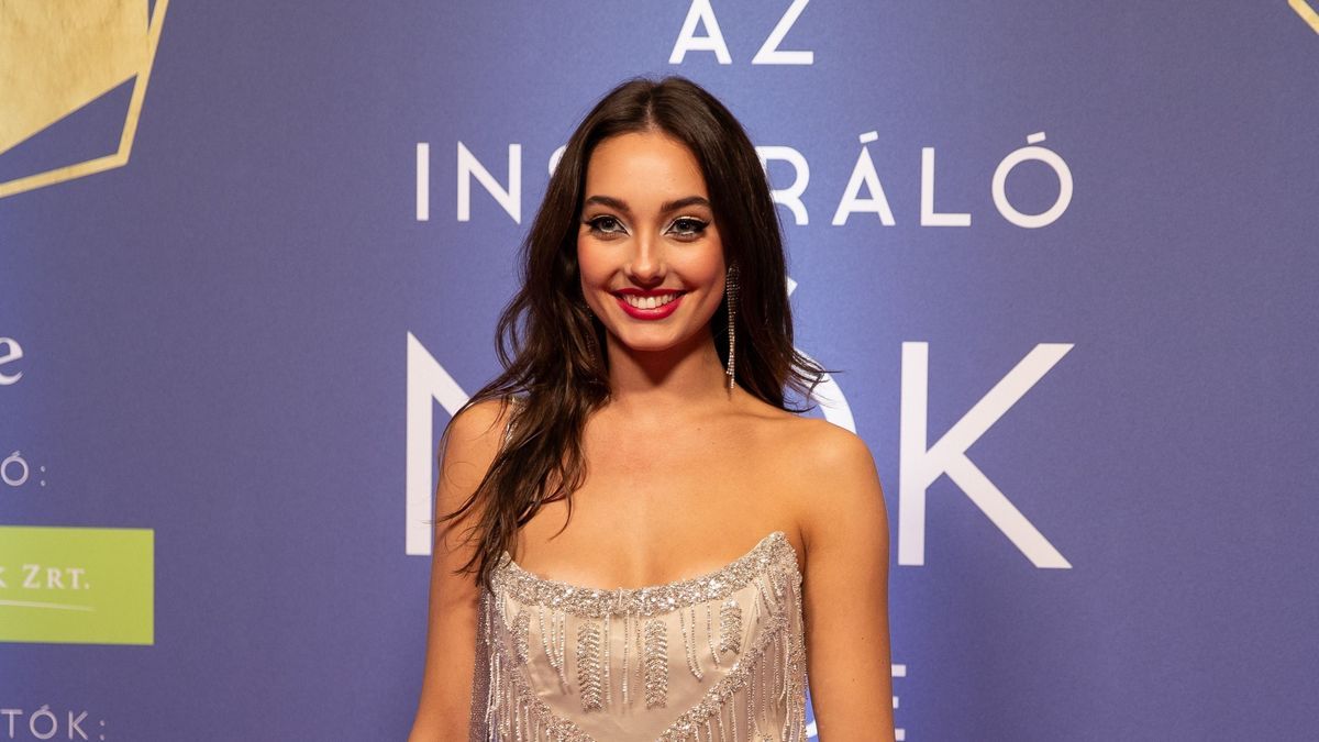 alt= Hunyadi Donatella barátnős estét csapott: